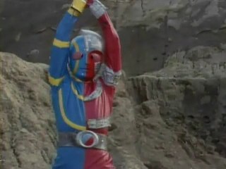 第8話 カーマインスパイダーが無気味に笑う
