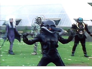 第43話 怪人牧場の決闘!