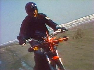 第4話 悪魔のオートバイ暴走作戦!!