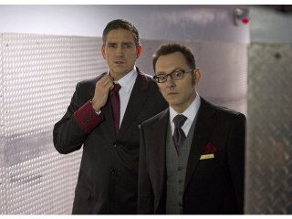 第15話 亡命者 “BOOKED SOLID”