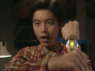 第9話 悪魔の洗脳作戦 忍者怪獣シノビラー登場