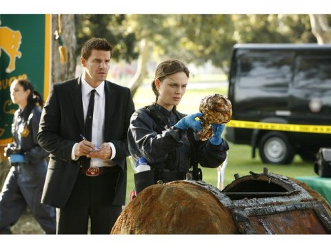 ドラマ Bones 骨は語る シーズン3 第7話 タイムカプセルの少年 吹き替え 字幕版 フル動画 初月無料 動画配信サービスのビデオマーケット