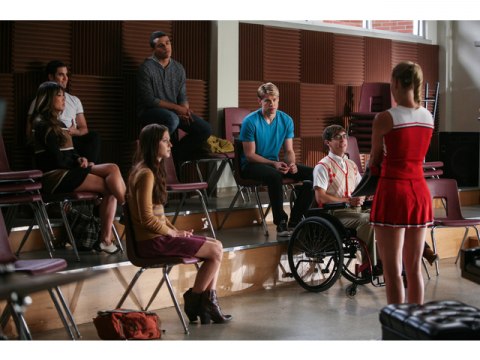 ドラマ Glee グリー シーズン4 第3話 華麗なる変身 吹き替え版 フル動画 初月無料 動画配信サービスのビデオマーケット