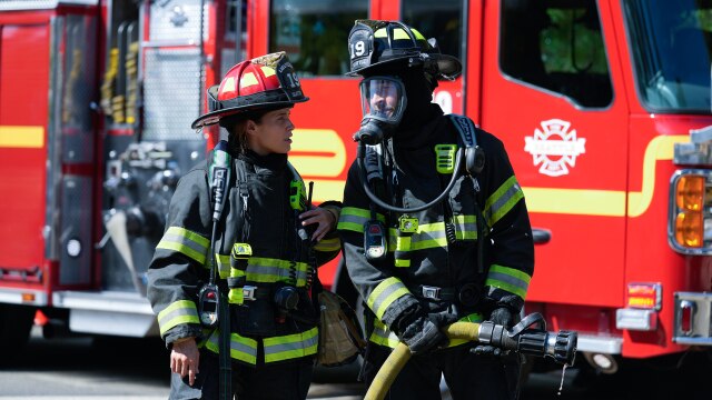 EP03 ダンシング・ウィズ・アワ・ハンズ・タイド