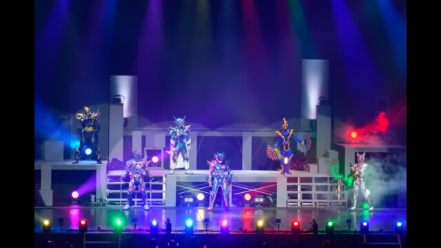 仮面ライダーリバイス ファイナルステージ&番組キャストトークショー