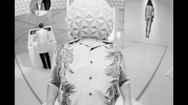 エスケイプ・フロム・トゥモロー