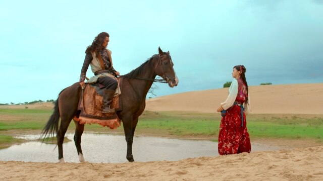 第1話 砂漠での出会い