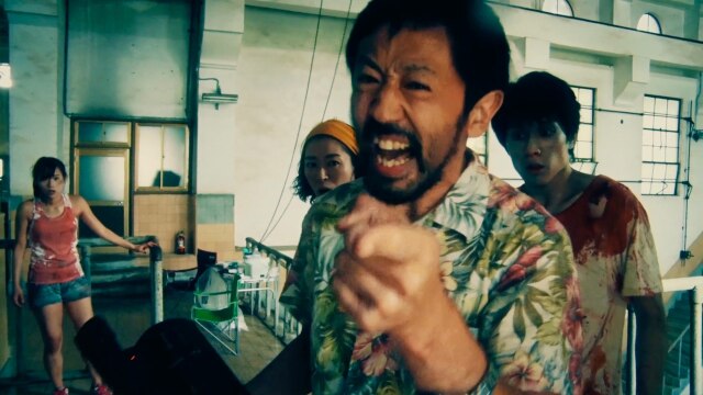 カメラを止めるな!